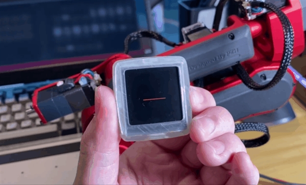 華為天才少年稚暉君更新！自制同步現(xiàn)實(shí)機(jī)械臂、可遠(yuǎn)程做縫合手術(shù)