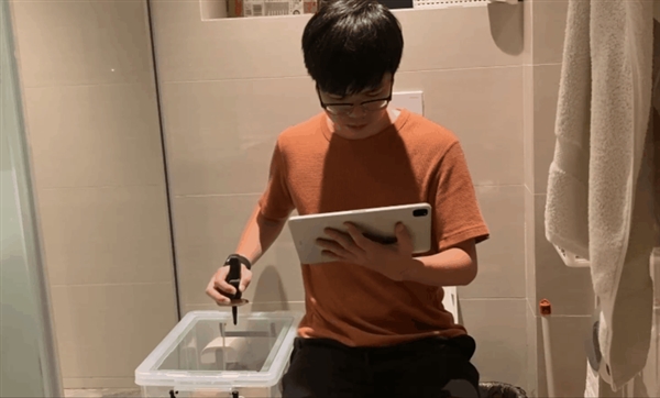 華為天才少年稚暉君更新！自制同步現(xiàn)實(shí)機(jī)械臂、可遠(yuǎn)程做縫合手術(shù)